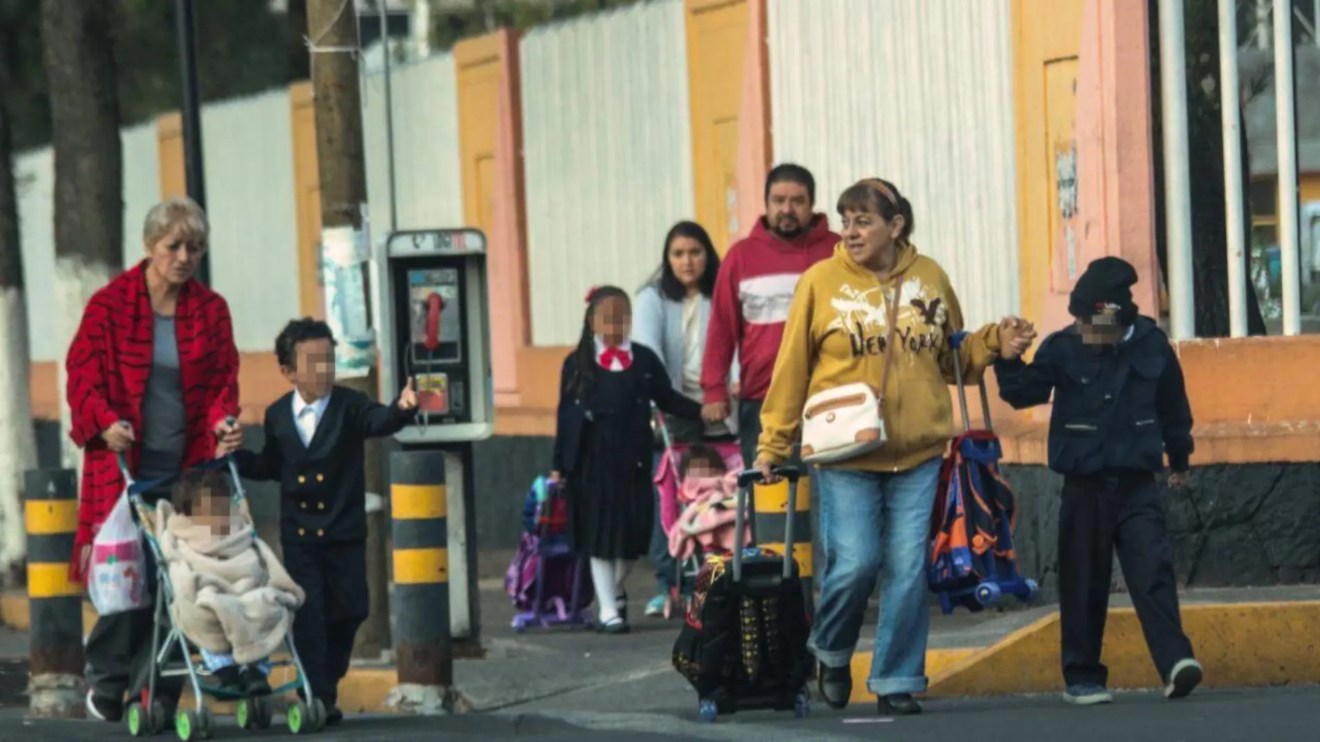 ROBERTO HERNANDEZ regreso  a clases (1)